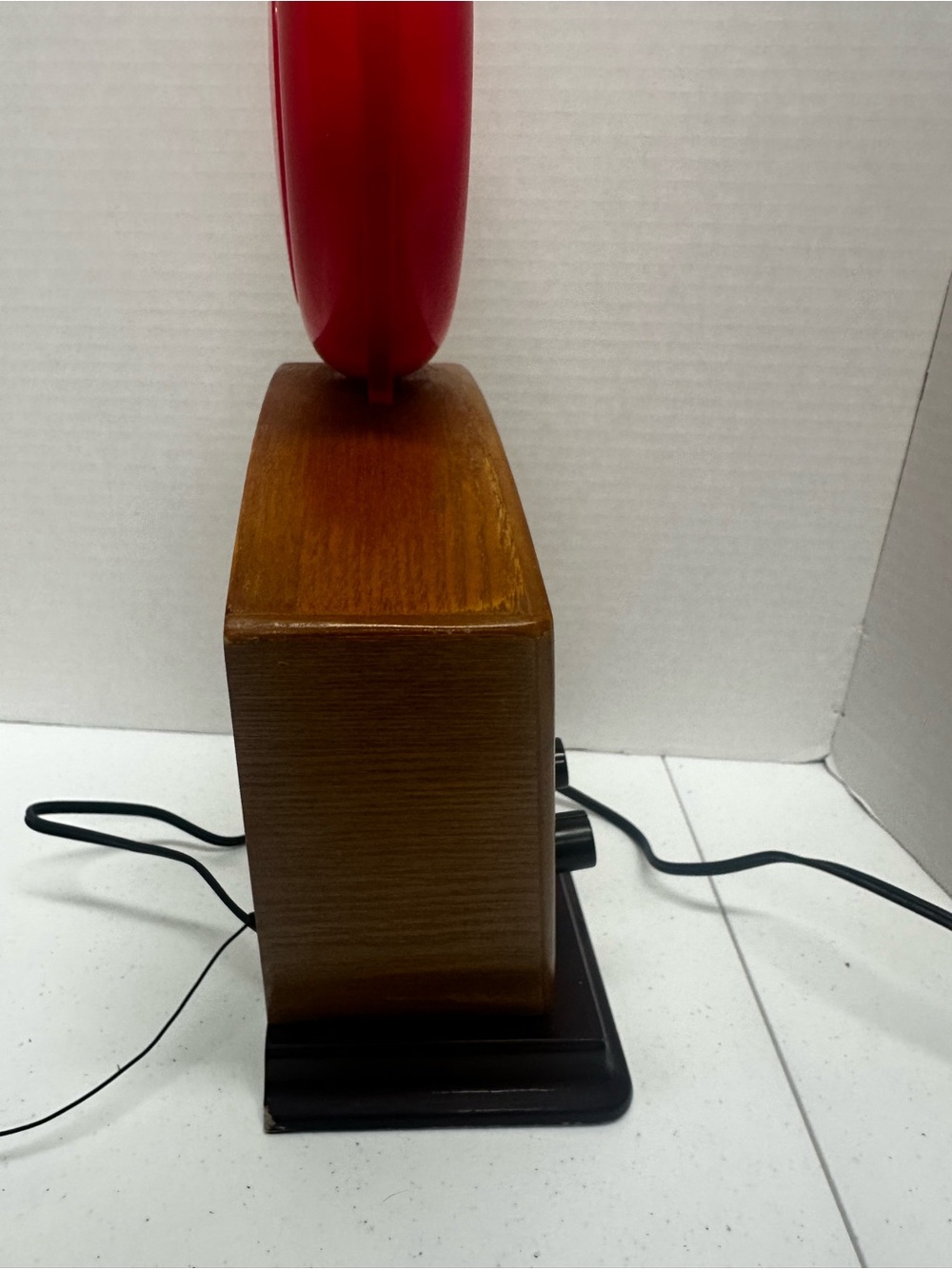 Coca Cola Red and Wood-Tone Tabletop Radio Accent Read Description - Picture 9 of 10